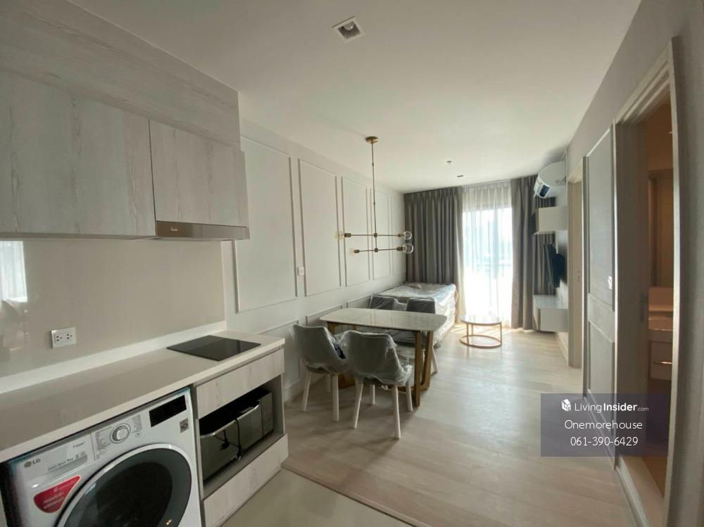 Luxurious 2-Bedroom Condo at Life One Wireless near BTS Ploengit