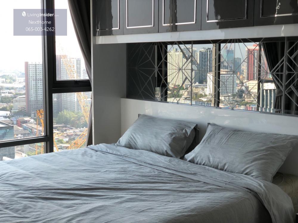 Rhythm Sukhumvit 42 - Fully Furnished 2 Bedroom Near BTS Ekkamai