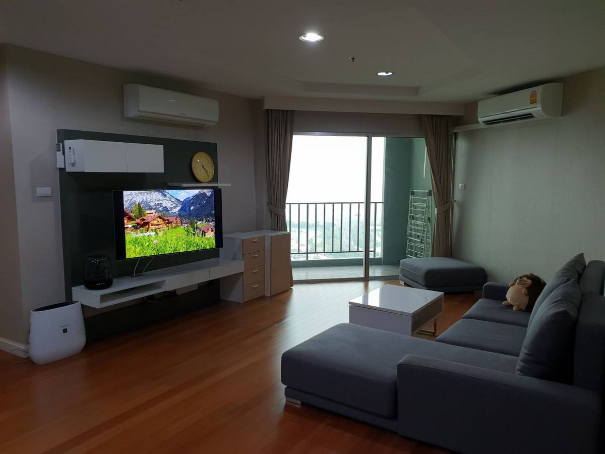 Belle Grand Rama 9 - Luxury Condo in Heart of Rama 9