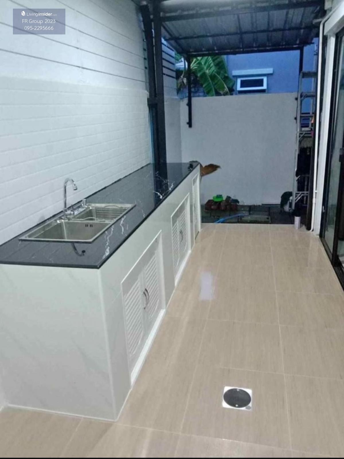 2-Floor House with 3 Bedrooms near Mega Bangna