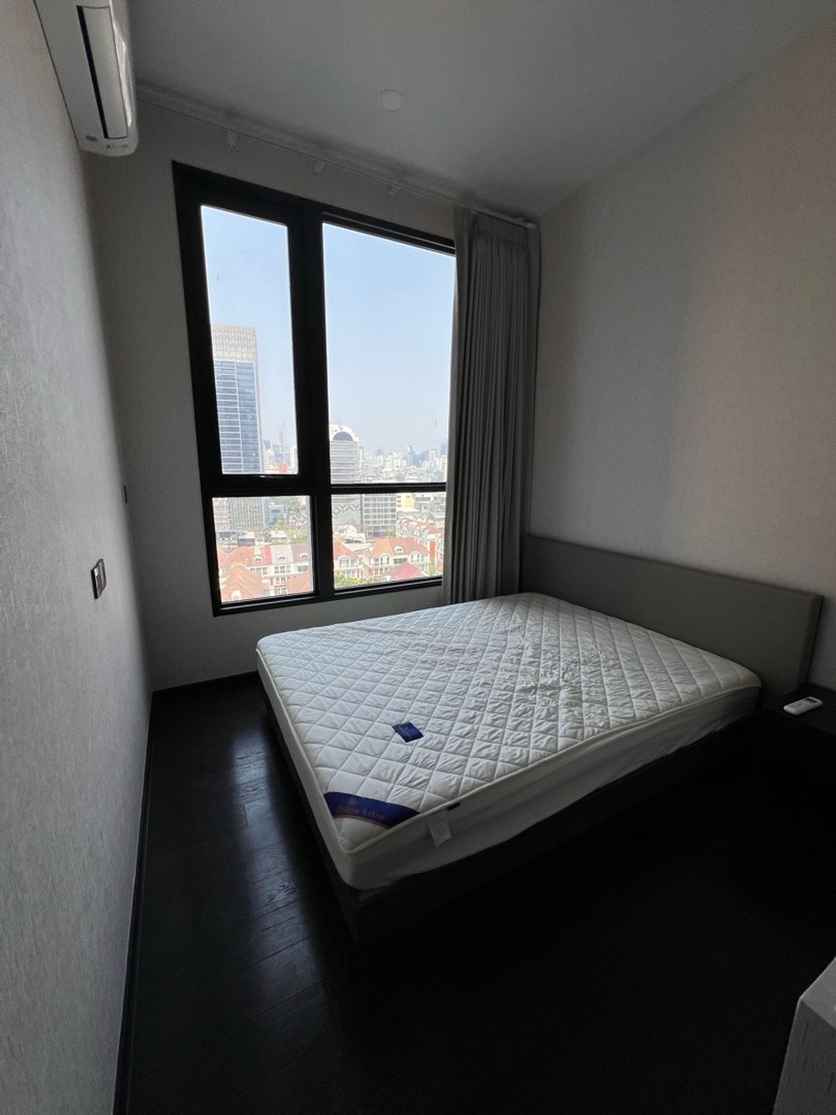 Park Origin Thonglor Condo - Fully Furnished Modern Studio