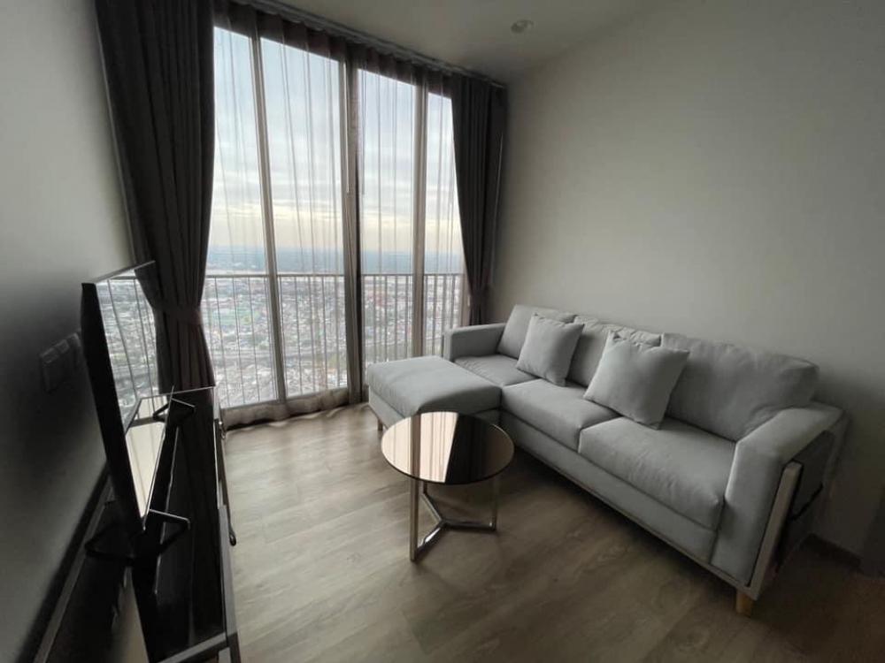 Oka Haus 2 Bedroom Condo with City View