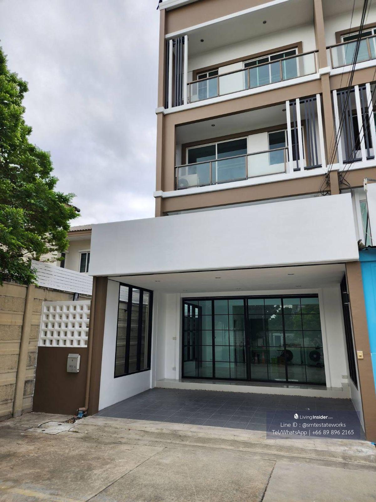 Dual-Purpose Commercial Townhouse in Suan Luang - Pattanakarn