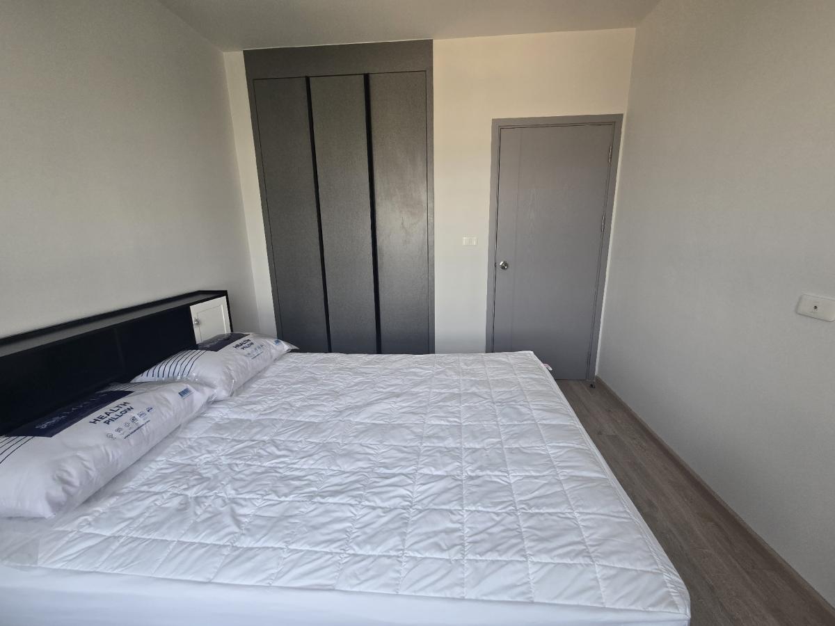 1 Bedroom Condo at IDO New Rama 9 - Near MRT Rama 9