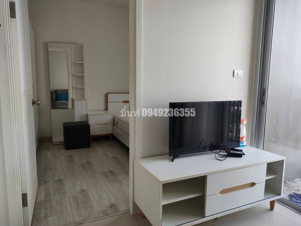 Corner Condo Near Ministry of Commerce, Light and Airy 26 sq.m