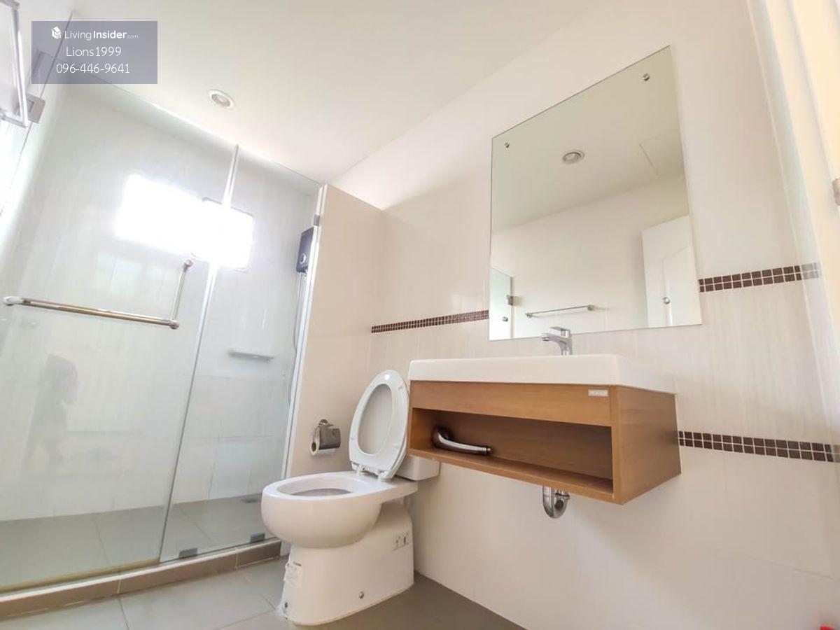 2-Story Corner House in Passorn Prestige Village with 3 Bedrooms