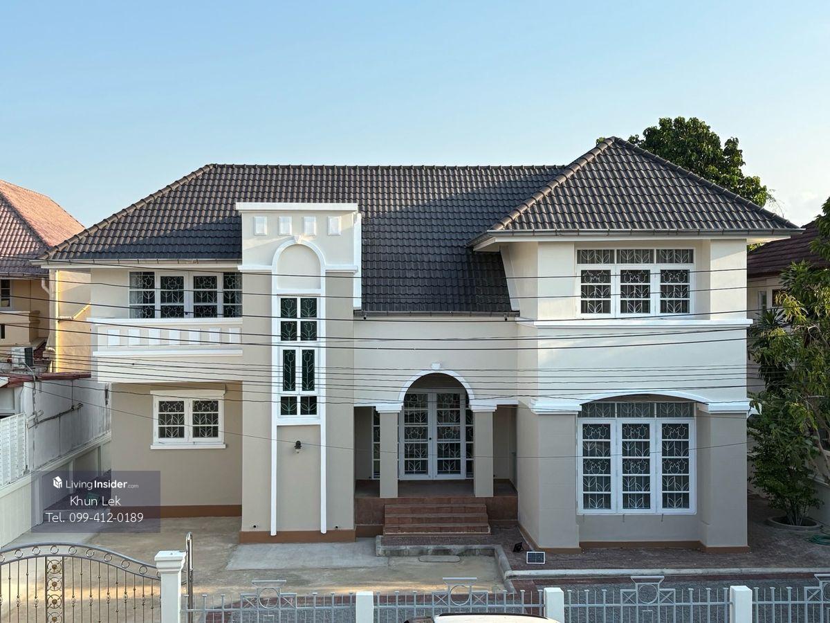 Renovated 2-Story House near Kritsa Nakorn University