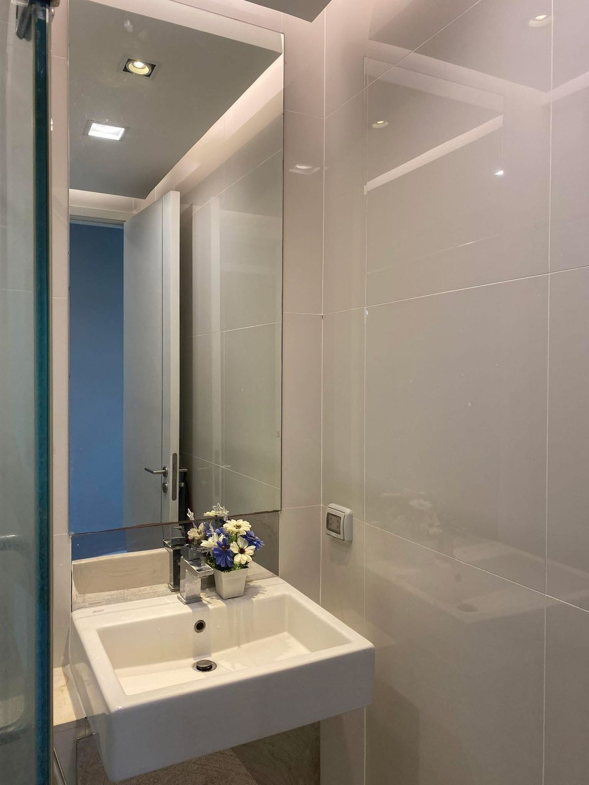 Equinox Phahol-Vipha 2 жатқа бөлмелі пәтер әдемі көрініспен
