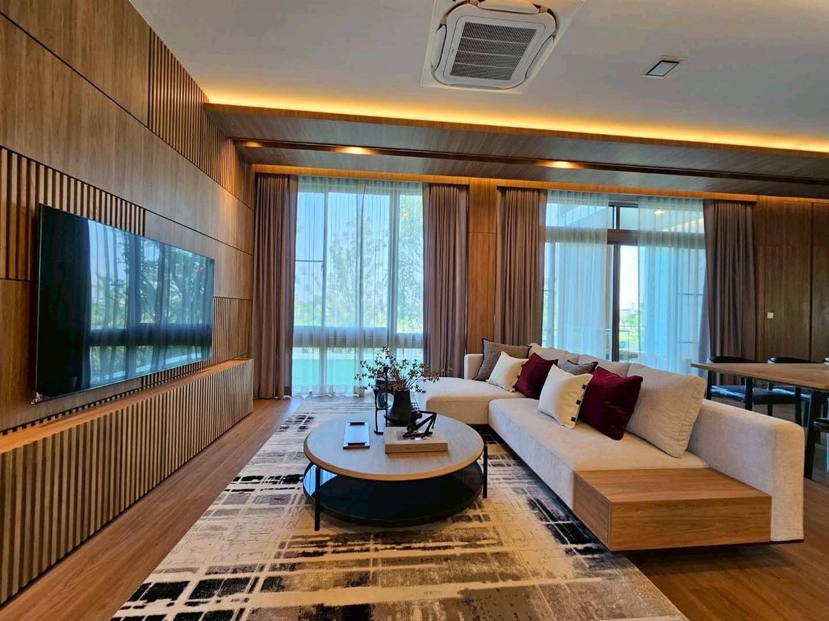 Luxury 3-Storey Detached House at Vive Rama 9