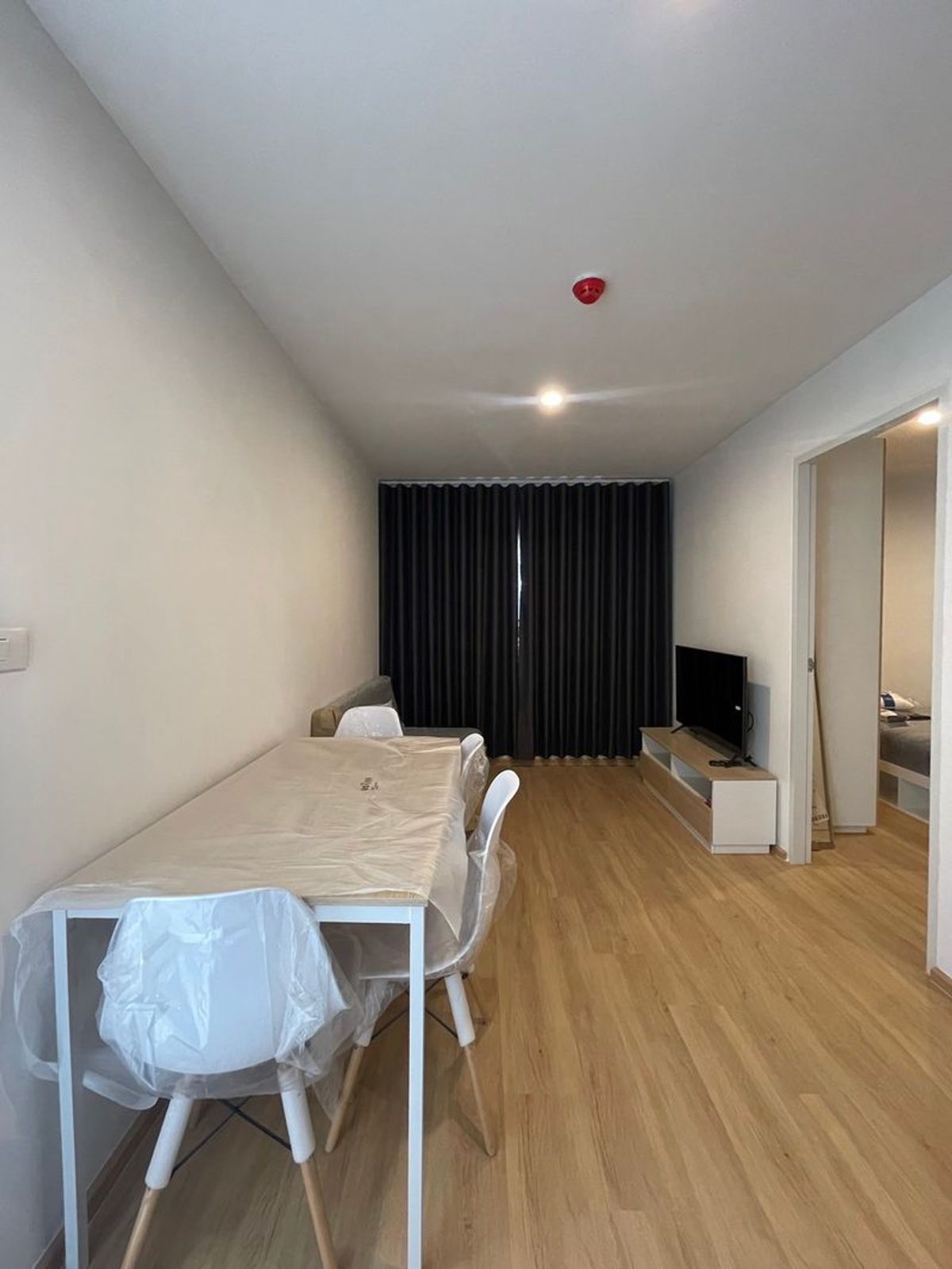 New Condo in Sena Kit Krung-Lat Krabang with Complete Furniture