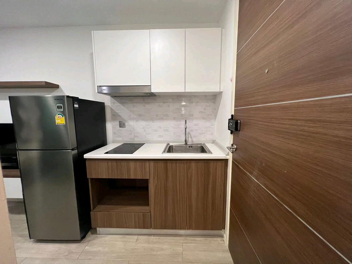 Condo Atmos Lat Phrao 71 - Compact Studio with Modern Amenities