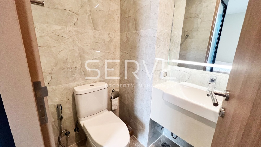 Studio Condo Near BTS Phrom Phong, Fully Furnished