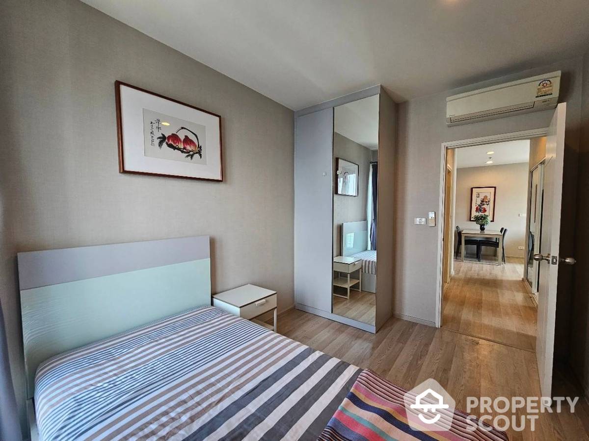 Fully Furnished 2-Bedroom Condo near MRT Huai Khwang