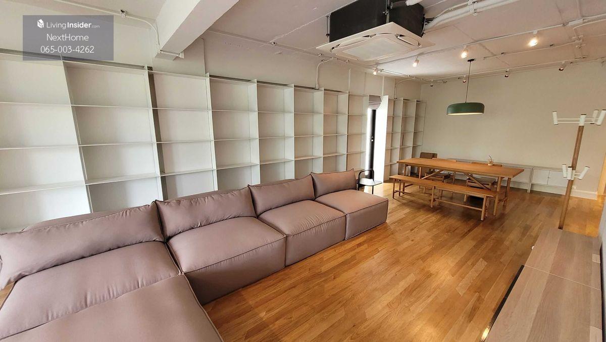 Icon 2 Condo - Spacious 2 Bedroom in Sukhumvit near Thonglor BTS