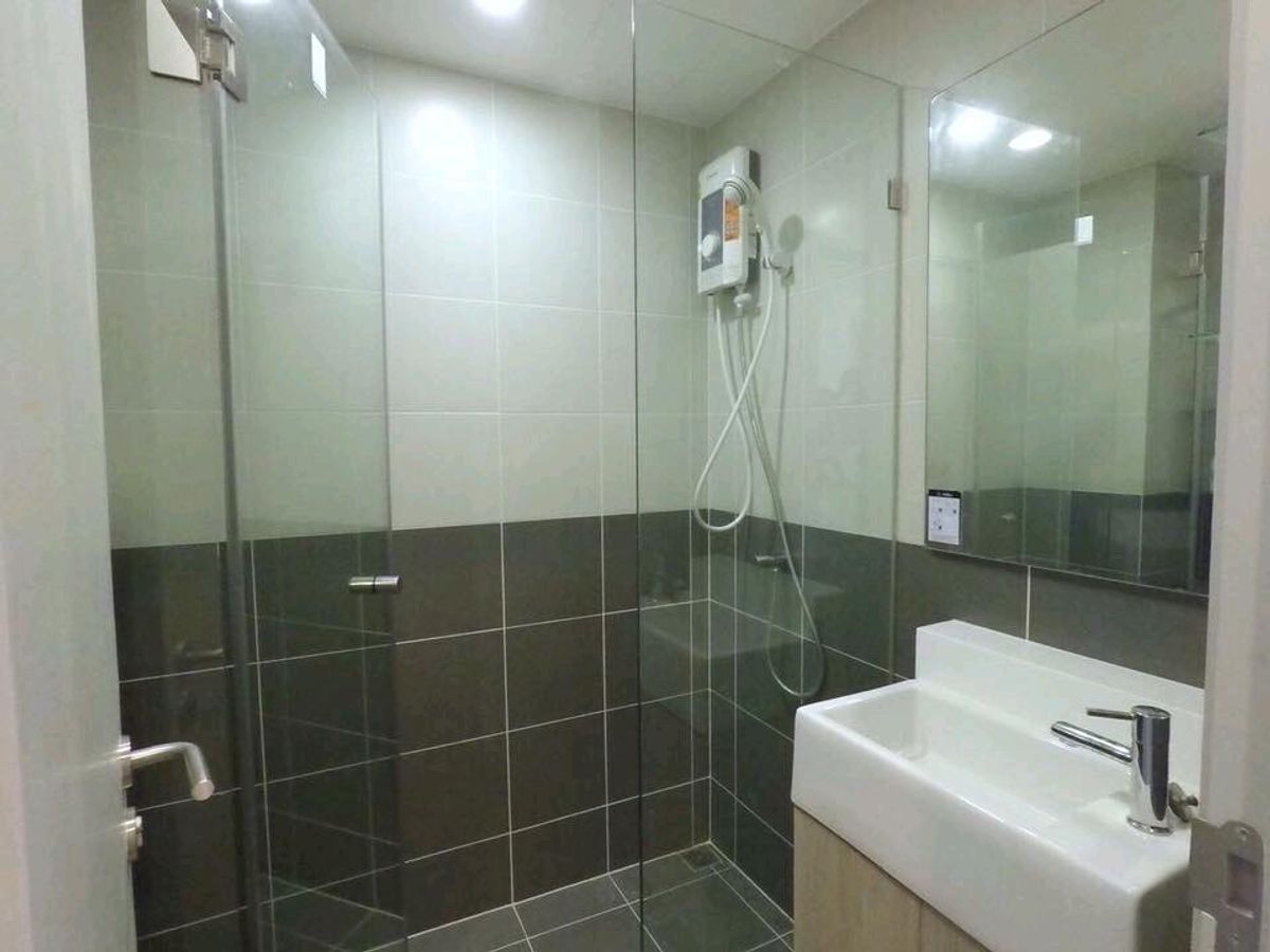 Studio Apartment with Swimming Pool View in Ideo Mobi Charan International