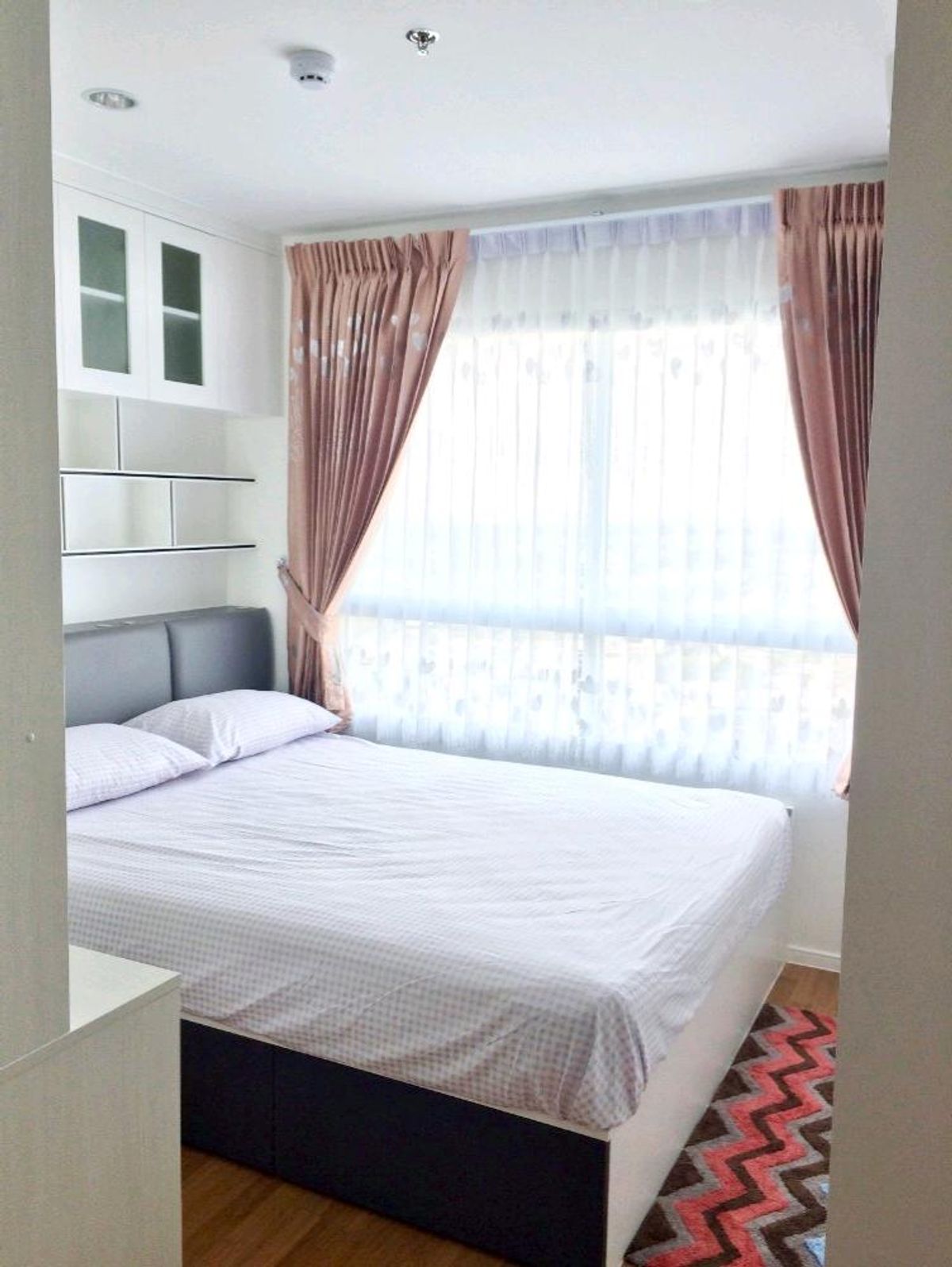 Lumpini Place Suksawat Rama 2 - Fully Furnished Condo with River View