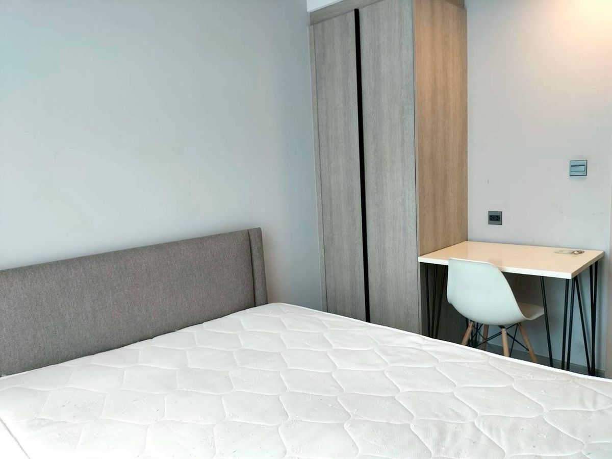 Fully Furnished Apartment with Modern Amenities