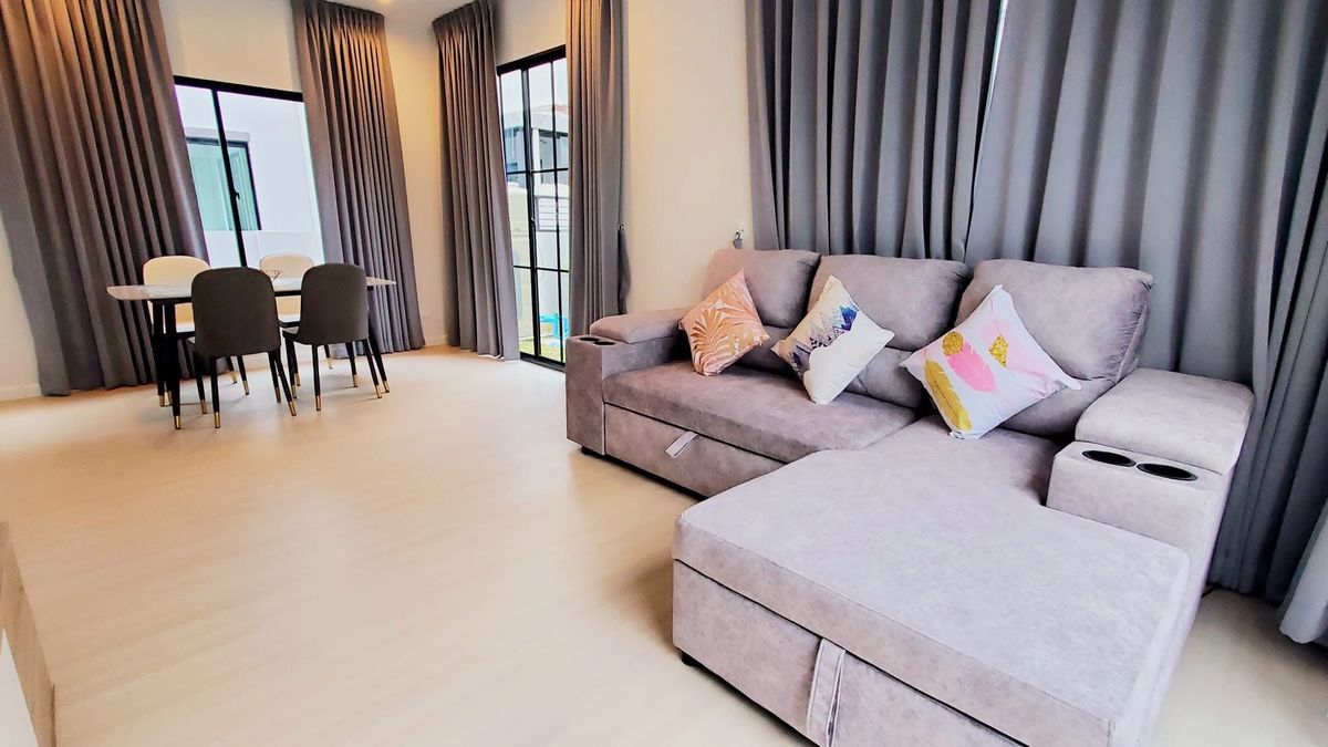 3-Bedroom Townhouse in Anasiri Ramkhamhaeng, Lat Krabang