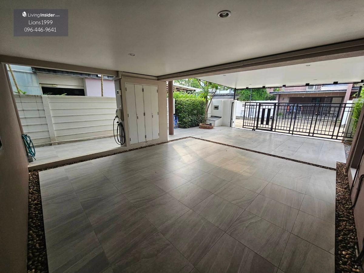 Aqua Divina House near Ramkhamhaeng - Spacious 3-Bedroom Rental