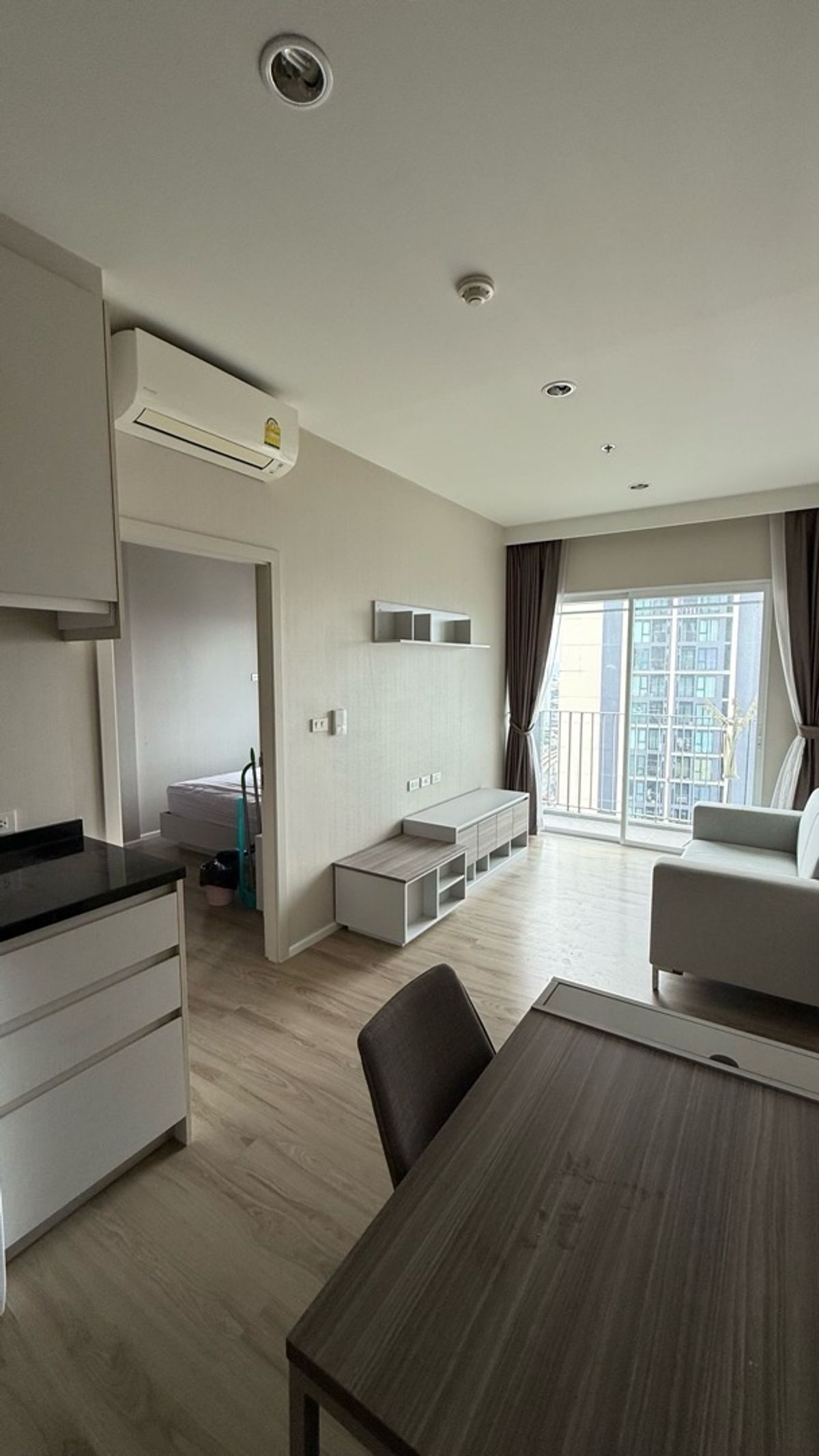 New 35 sqm Condo Next to MRT Station