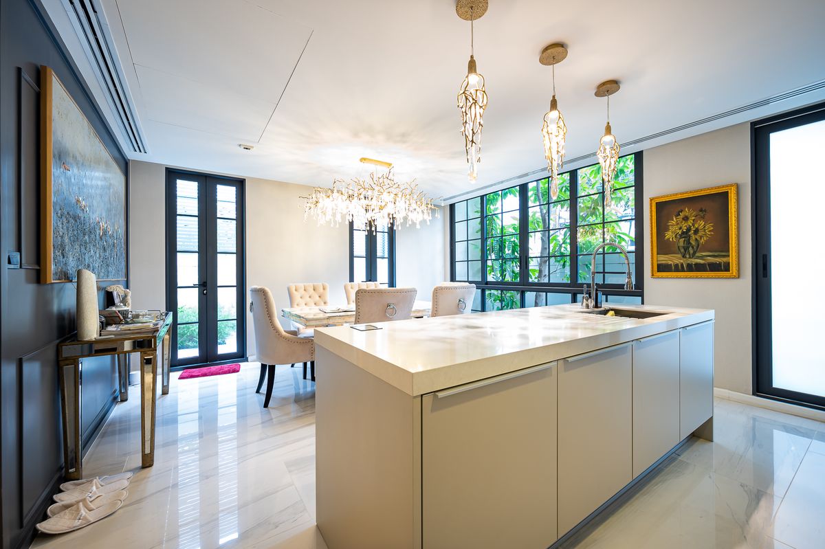 5-Storey Townhouse with Elevator in Sukhumvit 31