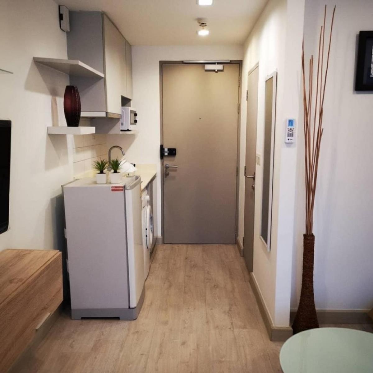 Studio Apartment at Ideo Mobi Sukhumvit near BTS On Nut