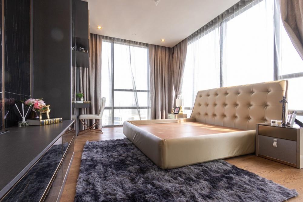 Luxury 2 Bedroom Condo at The Bangkok Sathorn