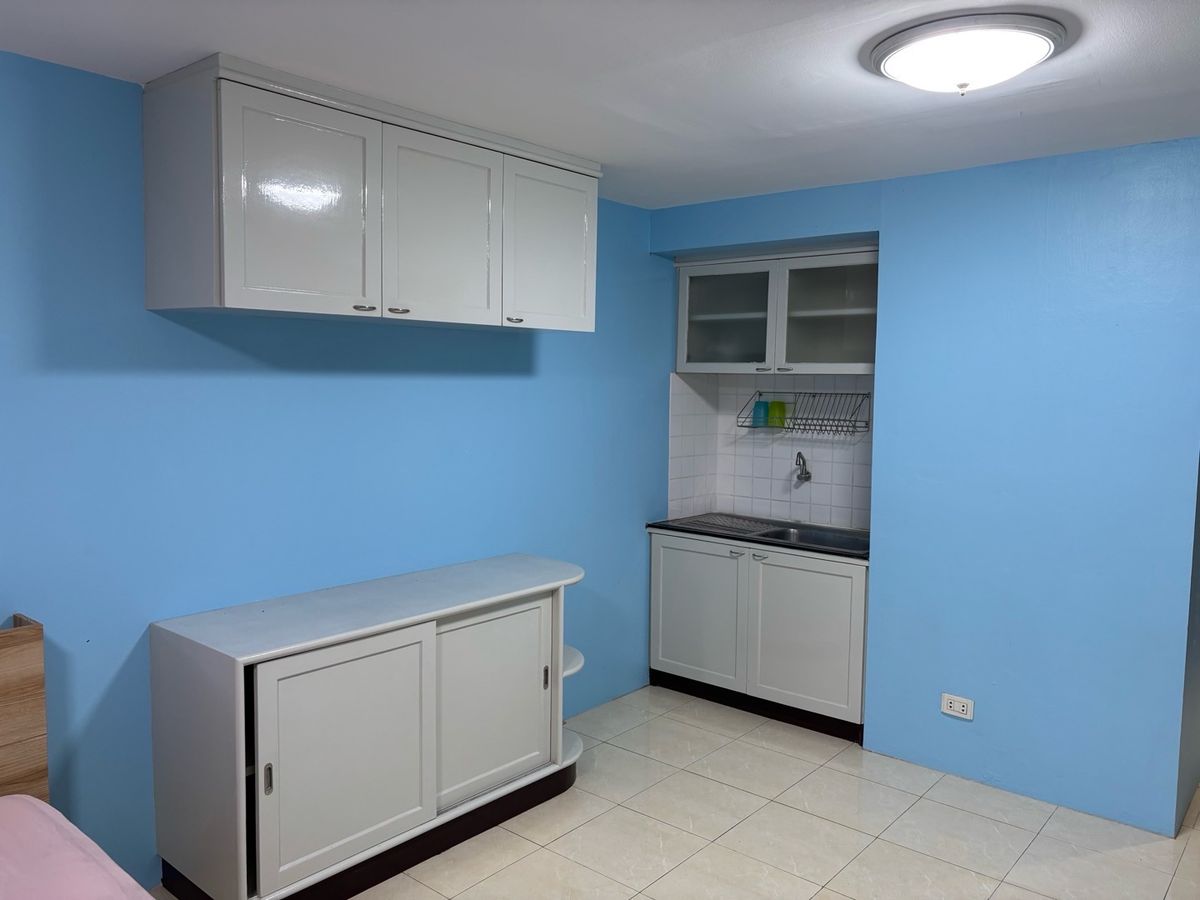 Condo for Rent at Sriwara Garden Condominium - Convenient Location
