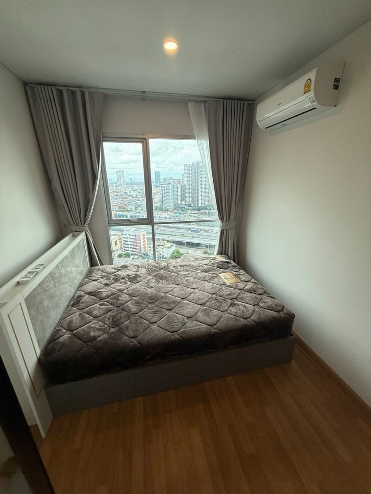 1-кімнатна квартира в Lumpini Place Ratchada-Sathu