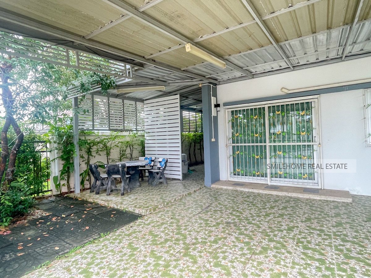 2-Story Fully Furnished House with 3 Bedrooms Near Amenities