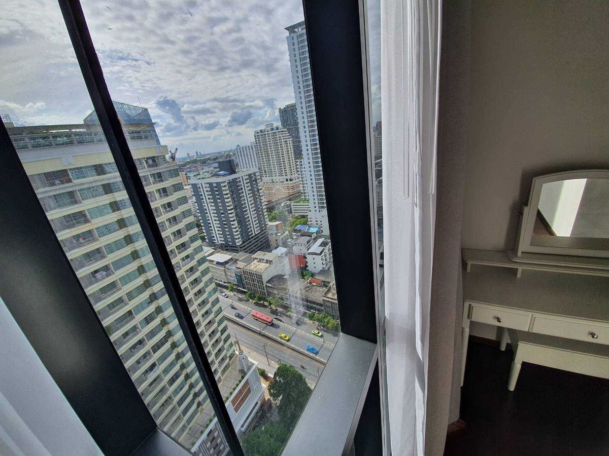 Cozy 2 Bed on High Floor at The Line Ratchatewi near BTS