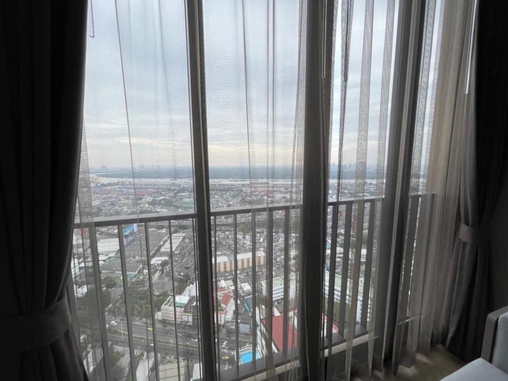 Oka Haus 2 Bedroom Condo with City View