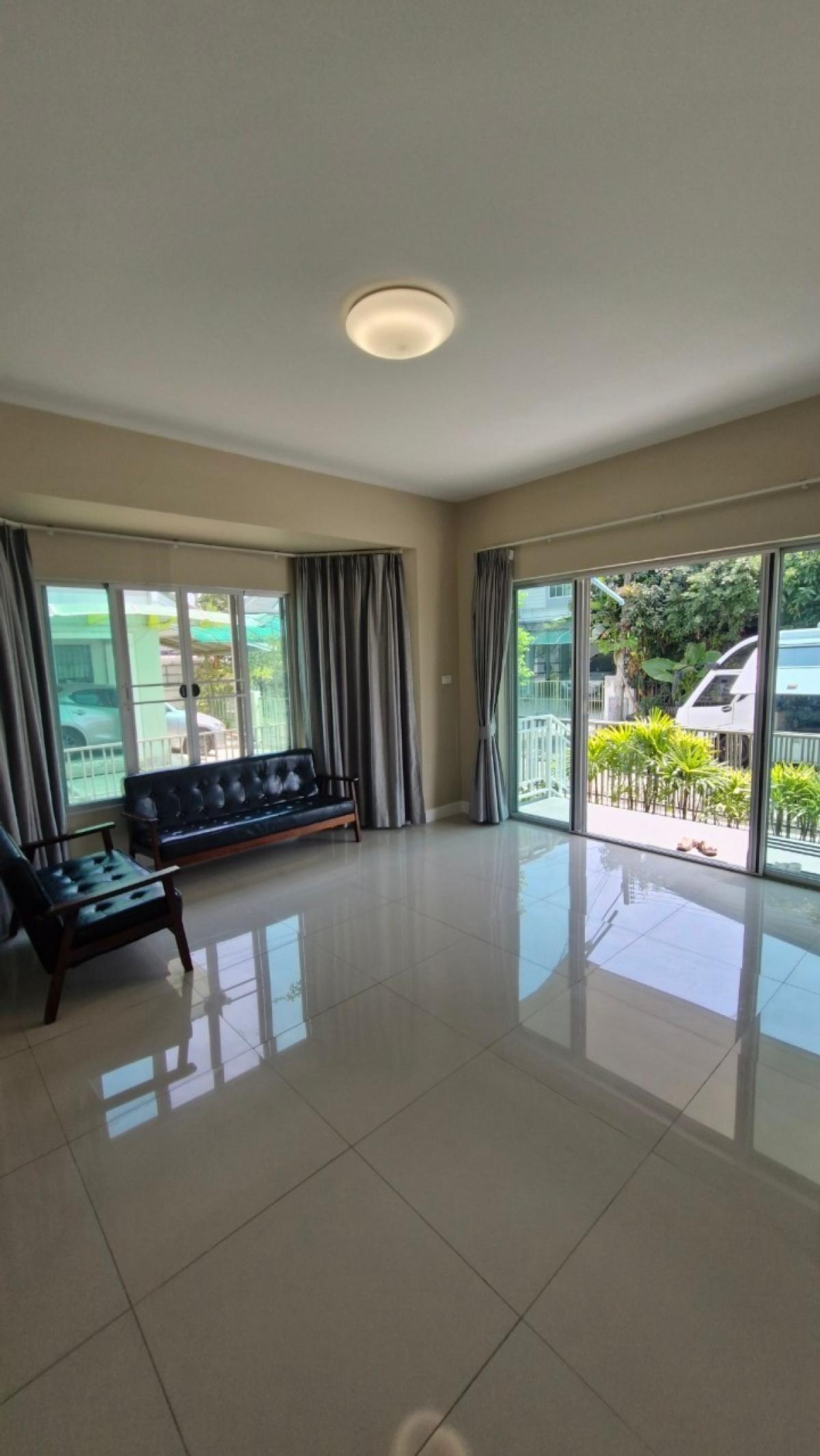 Fully Furnished Single House in Lam Luk Ka Khlong Si