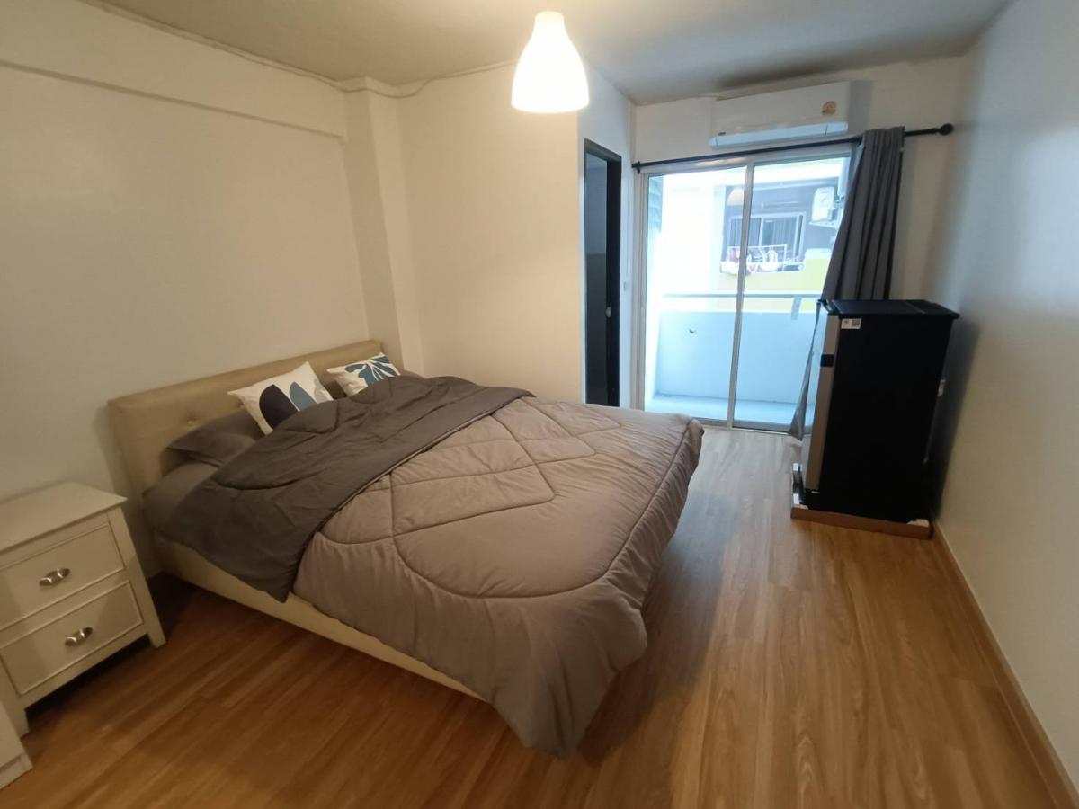 Newly Renovated Room Near Lak Song MRT Station