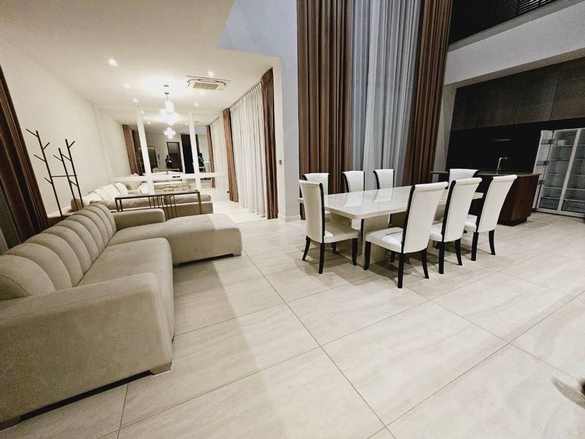 Luxury 3-Storey Detached House with Private Lift and Pool View