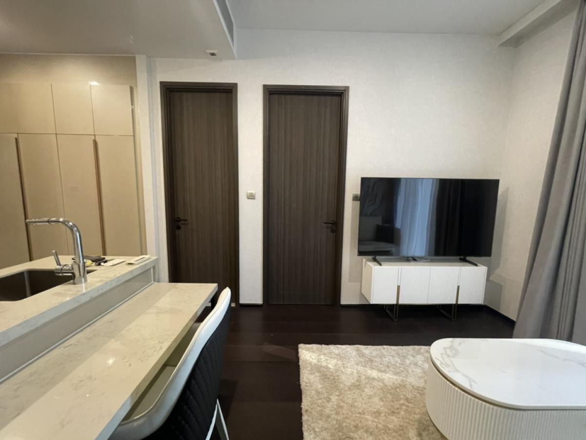 Laviq 1 Bedroom Apartment - Modern Urban Living