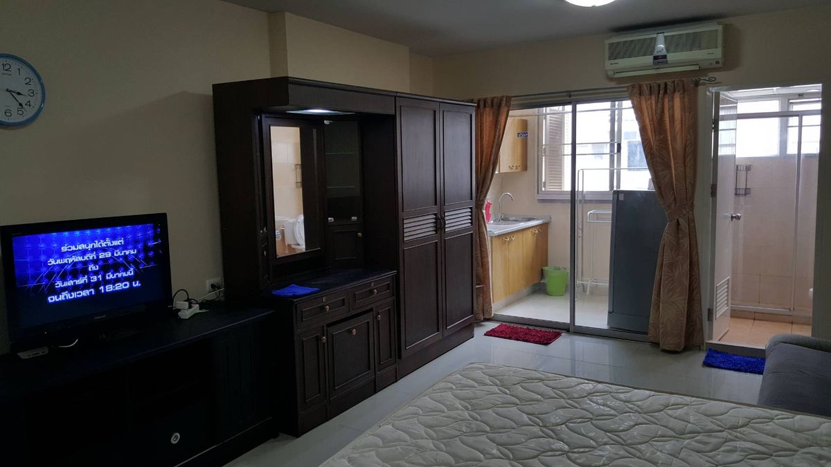 City Home Ratchada Studio Apartment