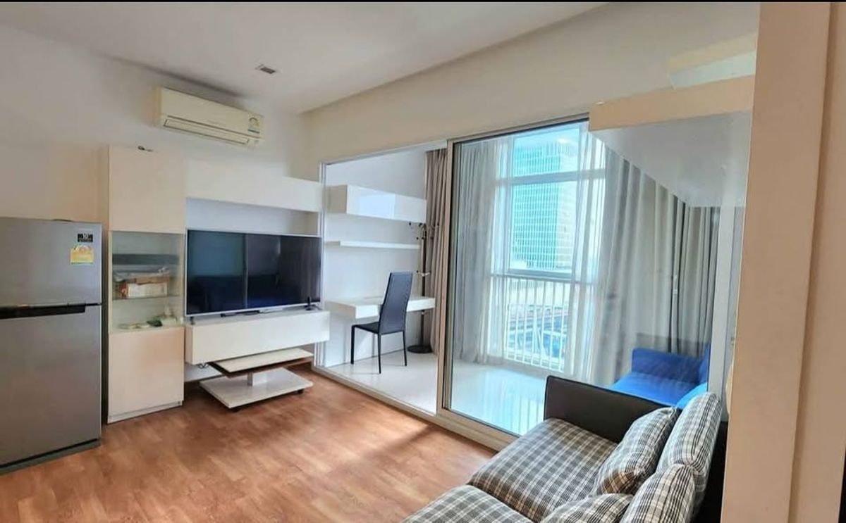 The Coast Bangkok Condo near BTS Bangna