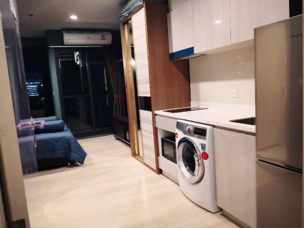 Life One Wireless - High Floor Studio Apartment Near Phloen Chit