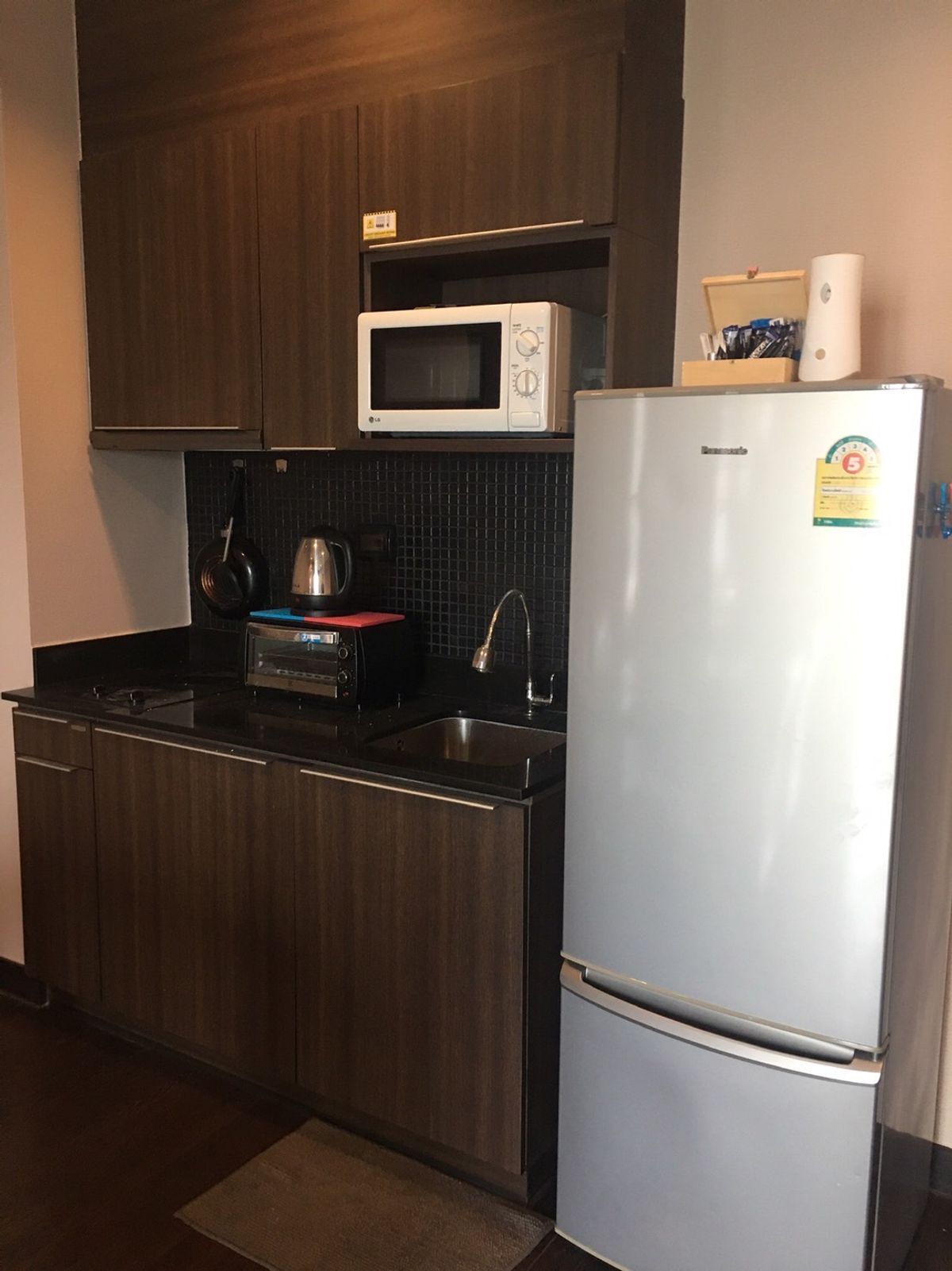 Spacious Condo with City View, Fully Furnished