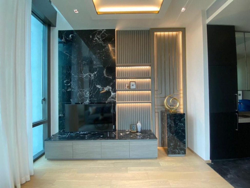 28 Chidlom 1Bed Duplex High Floor with Beautiful View