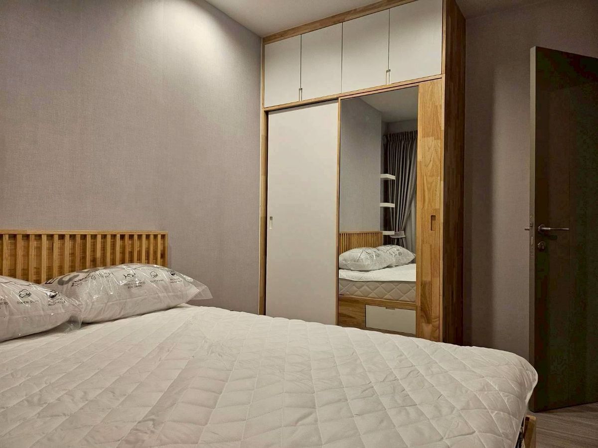 Life Asoke Highness Rental - Near MRT Rama 9