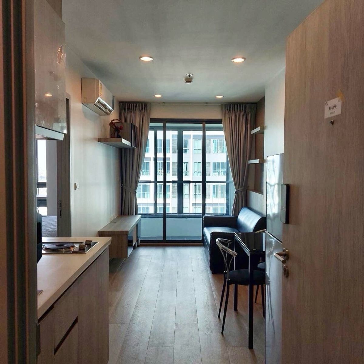 Compact Studio Apartment with Modern Amenities