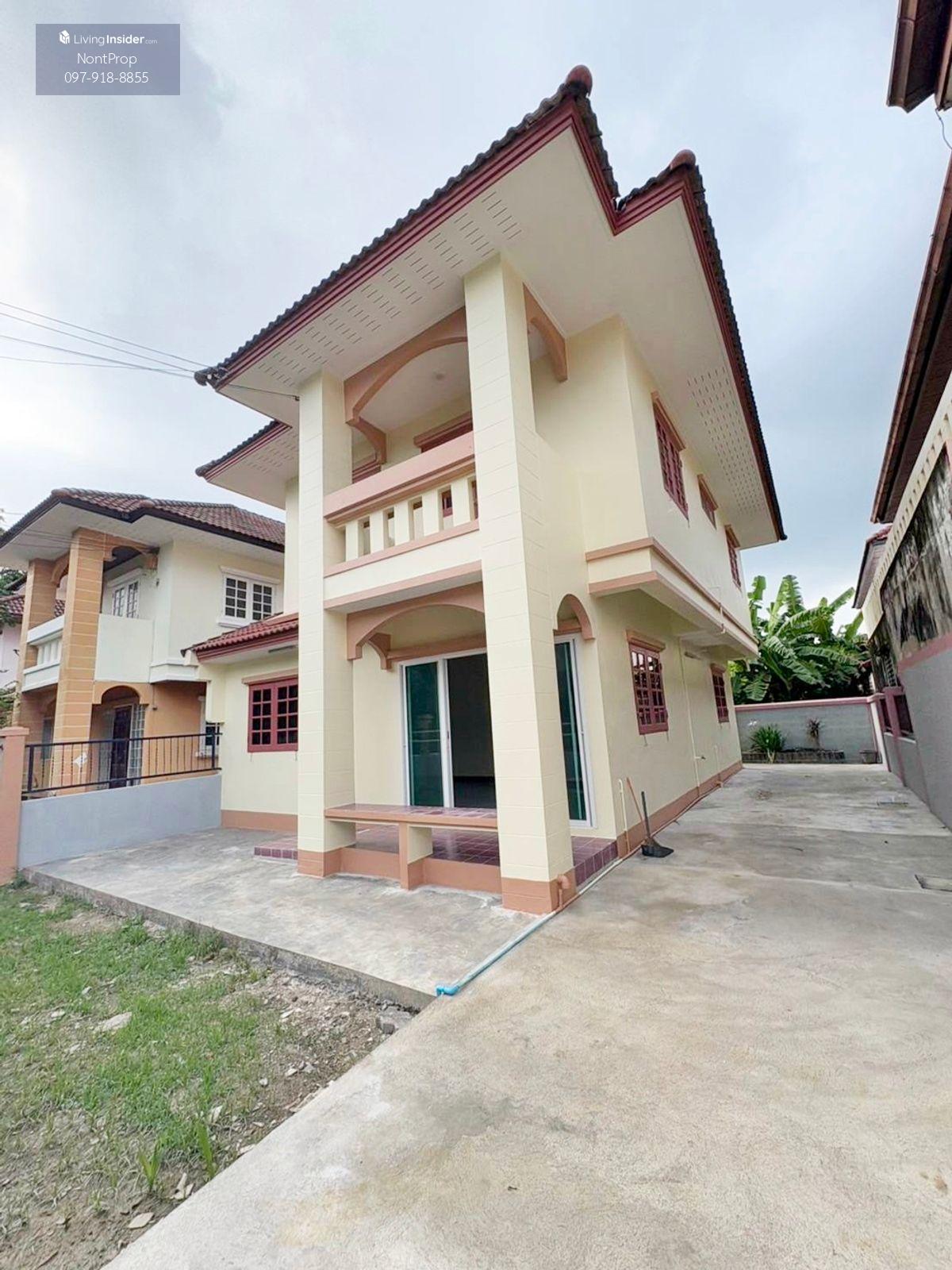 Two-Story House in Rangsit-Pathum Thani, Convenient Location