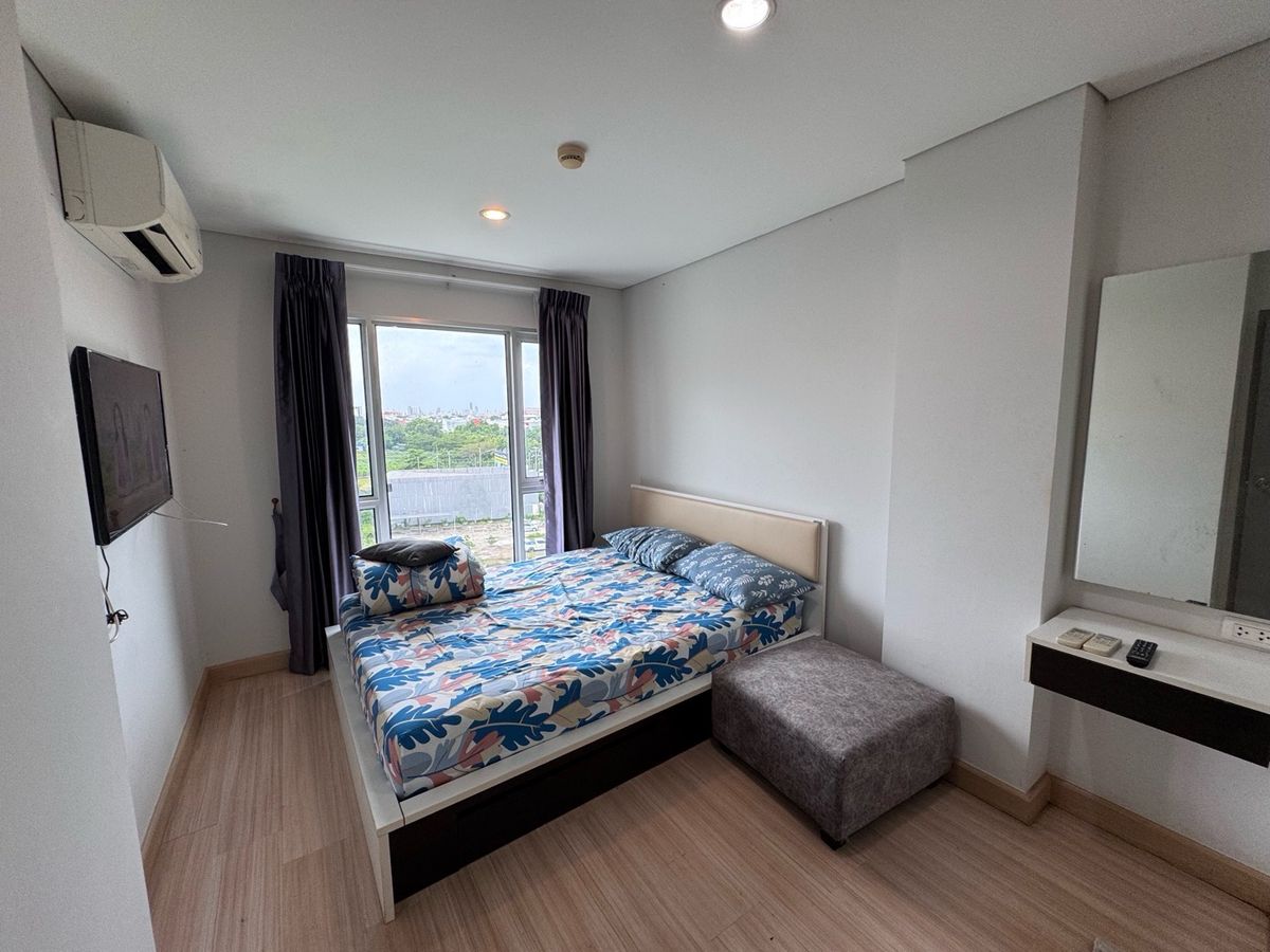 Beautiful Room at Serano Condo Rama 2