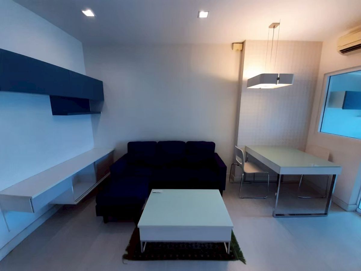 1-комнатная квартира в The Room Ratchada-Ladprao