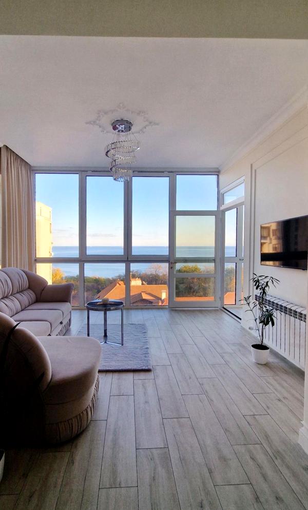 Luxury Sea View Apartment in City Center - Fully Equipped