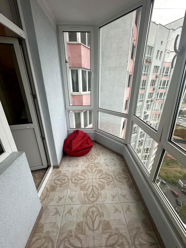 Spacious 80 m² Apartment near Osokortsy Metro with Pet-Friendly Policy