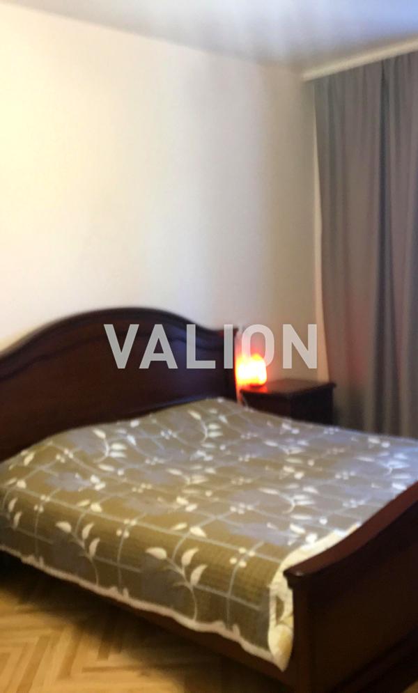 Spacious Apartment in Kyiv City Center Near Catholic Church