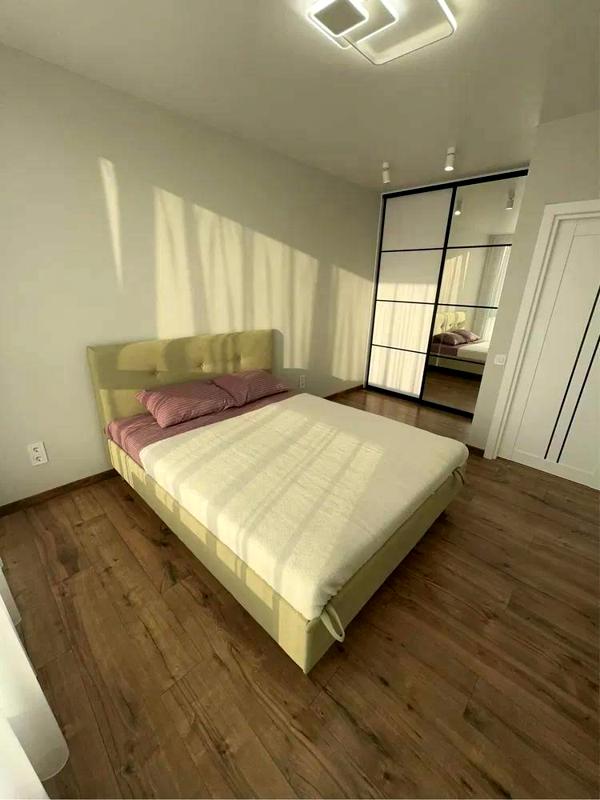 2-Room Apartment near Heroiv UPA Street with Modern Amenities